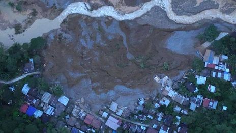 Philippine landslide death toll climbs to 35